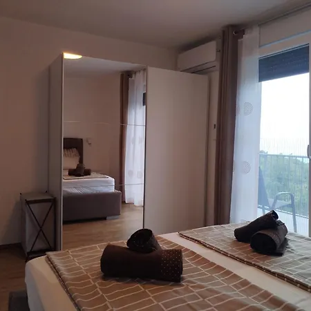 House Jovich Willa Martina