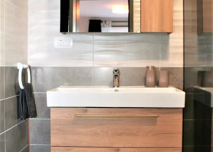 House Jovich Martina