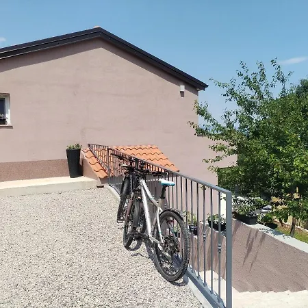 Βίλα House Jovich *