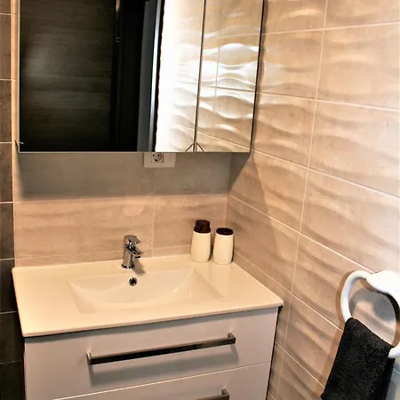 House Jovich Βίλα Martina